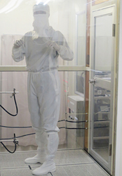 4F CR 着用動作試験風景