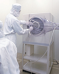 4F CR タンブリング発塵試験風景